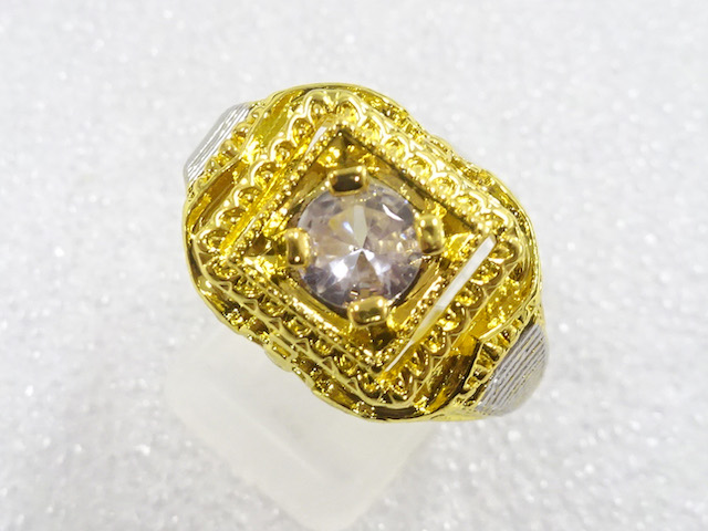 JAPANESE KIMONO / ANTIQUE CRYSTAL RING (SIZE 25)